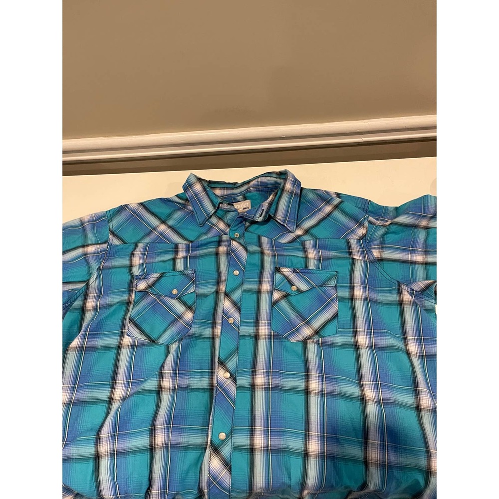 Wrangler Wranch Button Down Size XLarge